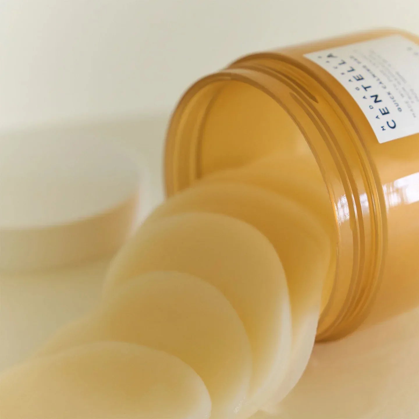 Madagascar Centella Quick Calming Pad 130 ml. (70 pcs) - Namü 나무